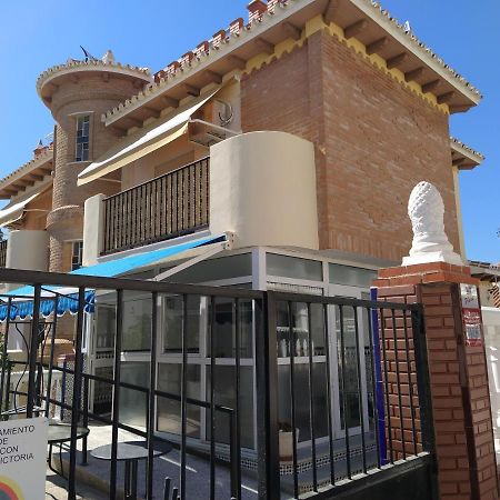 Monisimo Pension Рінкон-де-ла-Вікторія Екстер'єр фото