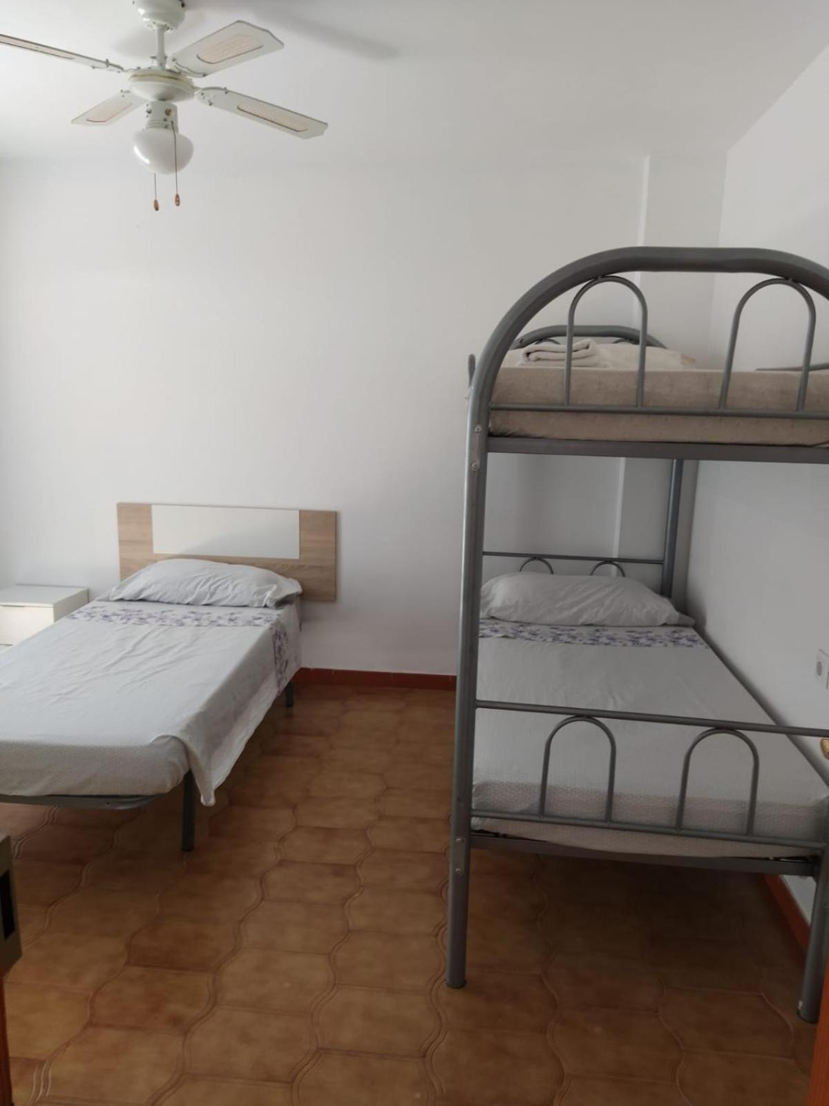 Monisimo Pension Рінкон-де-ла-Вікторія Екстер'єр фото